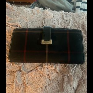 Woman’s wallet